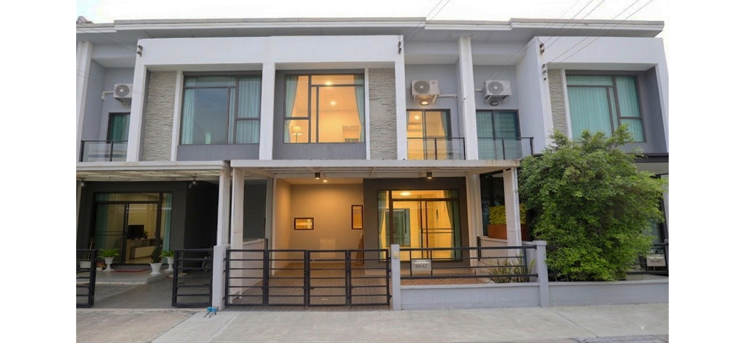 ทาวน์โฮม ขาย เพียง3.4ล้าน คุ้มกว่าทุกหลังในโครงการ ทาวน์โฮมพลีโน่ราคาถูก พร้อมอยู่ของแถมครบ ทาวน์โฮมAPราคาคุ้ม